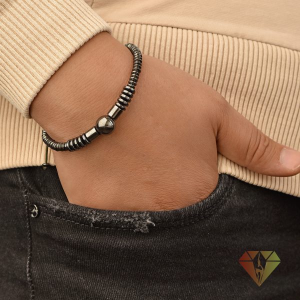 دستبند حدید