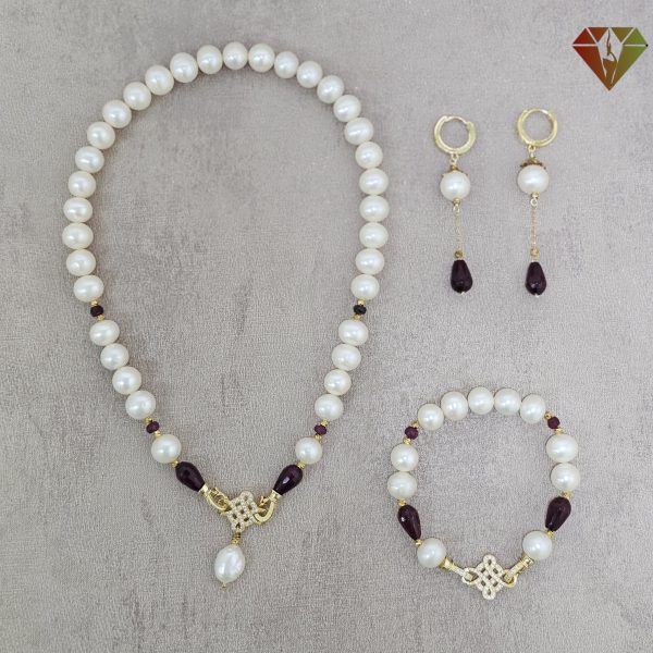 سرویس مروارید، یاقوت سرخ و عقیق سرخ