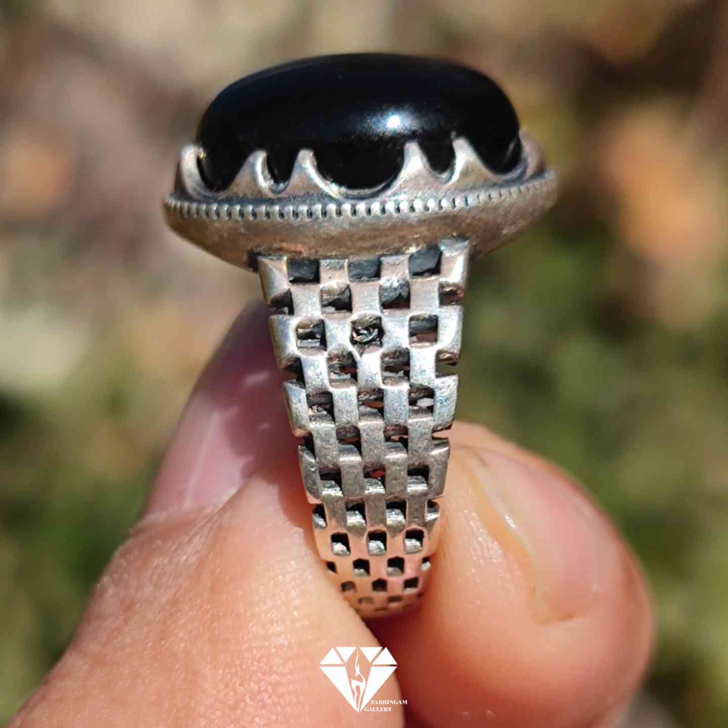 Picsart_25-12-08_18-41-47-295