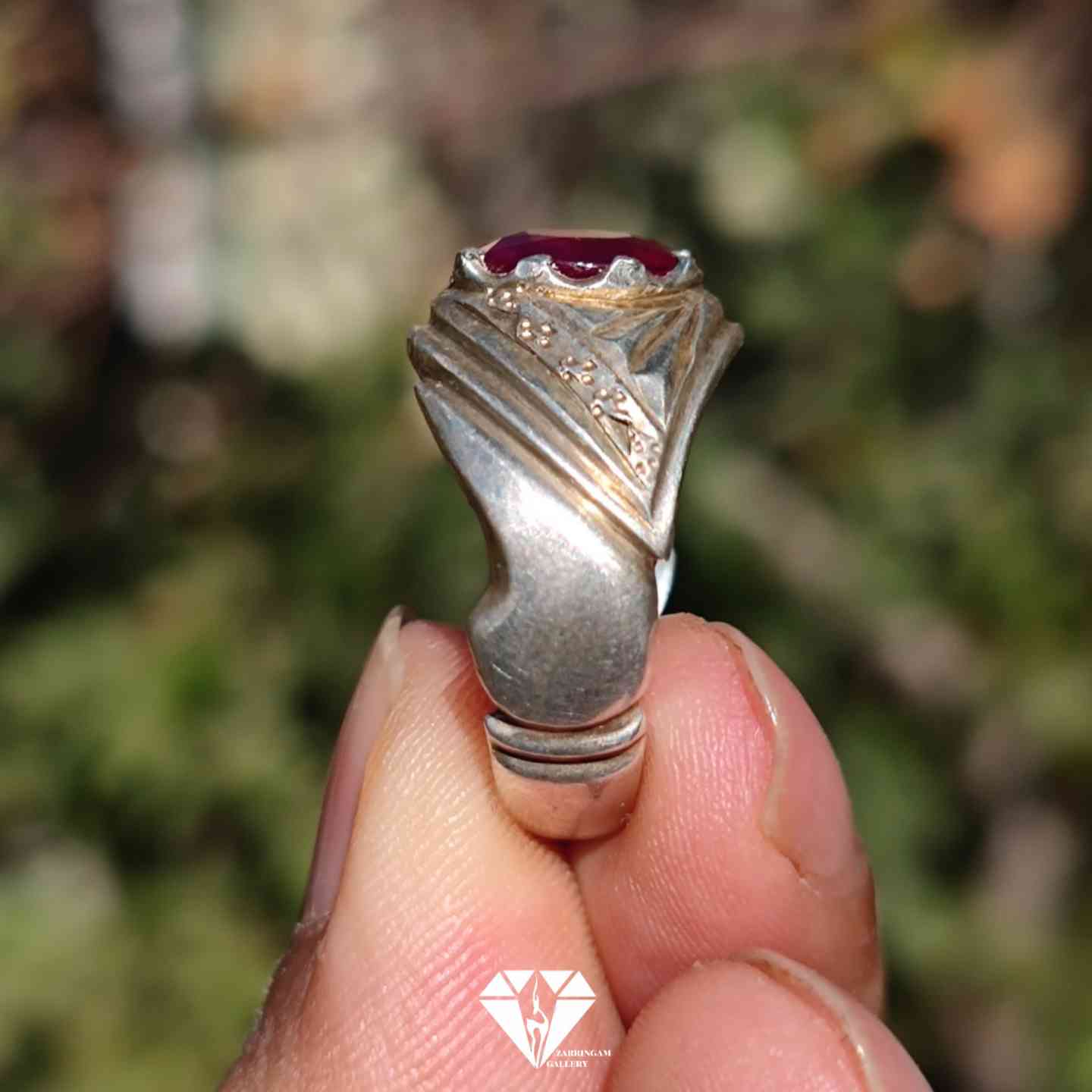 Picsart_25-12-08_18-45-41-717