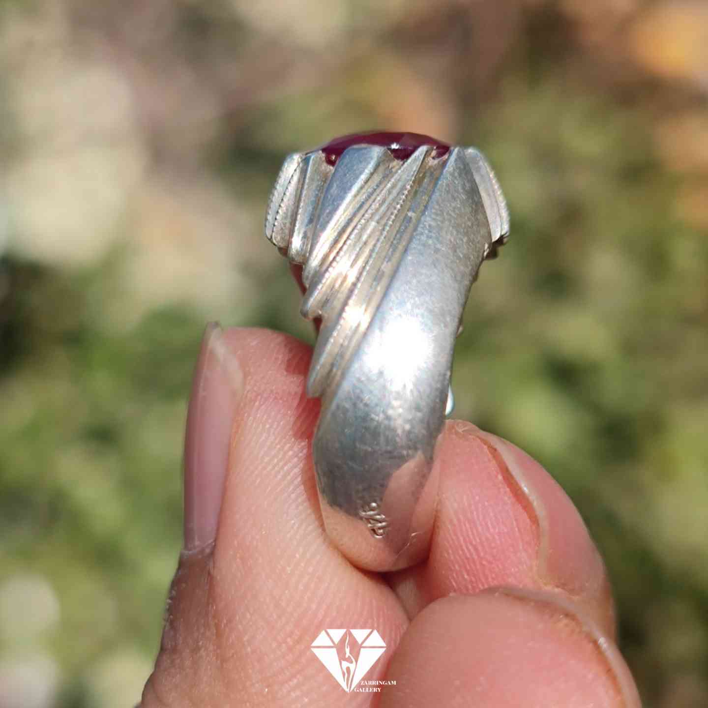 Picsart_25-12-08_18-57-47-452