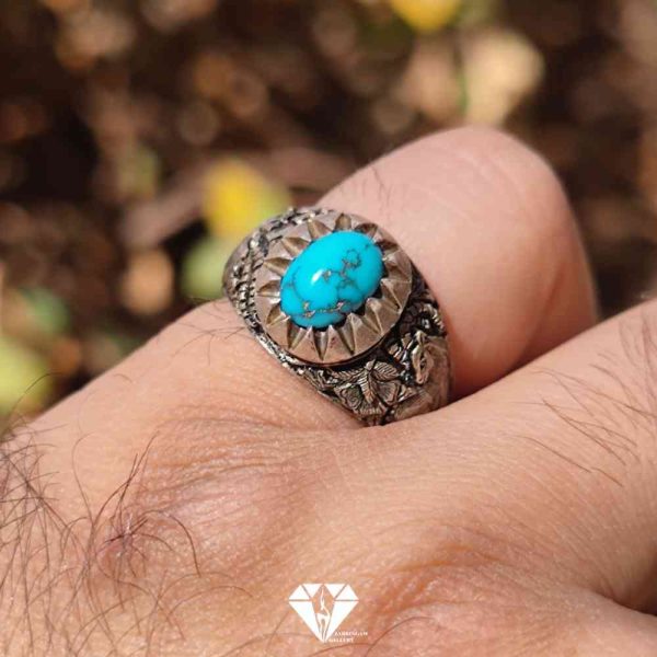 انگشتر نفیس و قلم زنی فیروزه نیشابوری